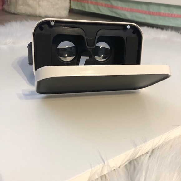 iPhone 8 and up VR system - Picture 2 of 5